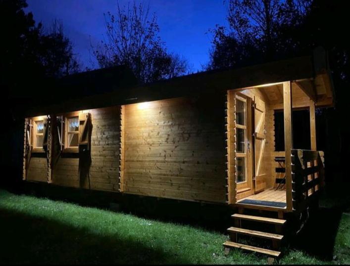 Roulotte La Boheme Est Son Spa En Baie De Somme Arrest Exterior photo