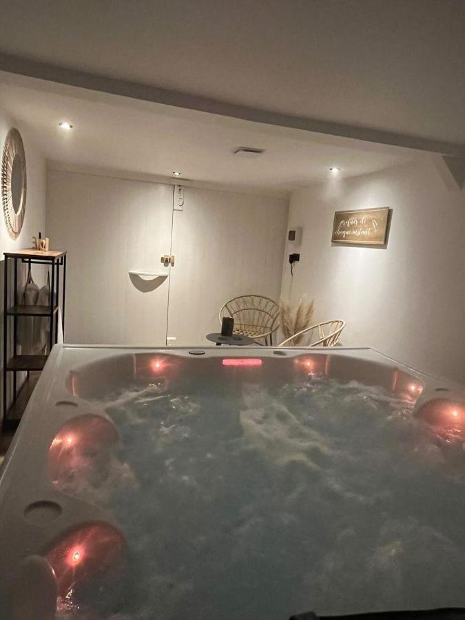 Roulotte La Boheme Est Son Spa En Baie De Somme Arrest Exterior photo