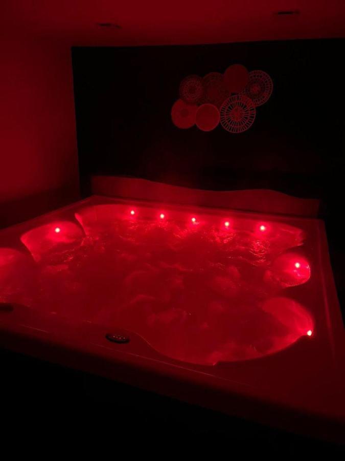 Roulotte La Boheme Est Son Spa En Baie De Somme Arrest Exterior photo