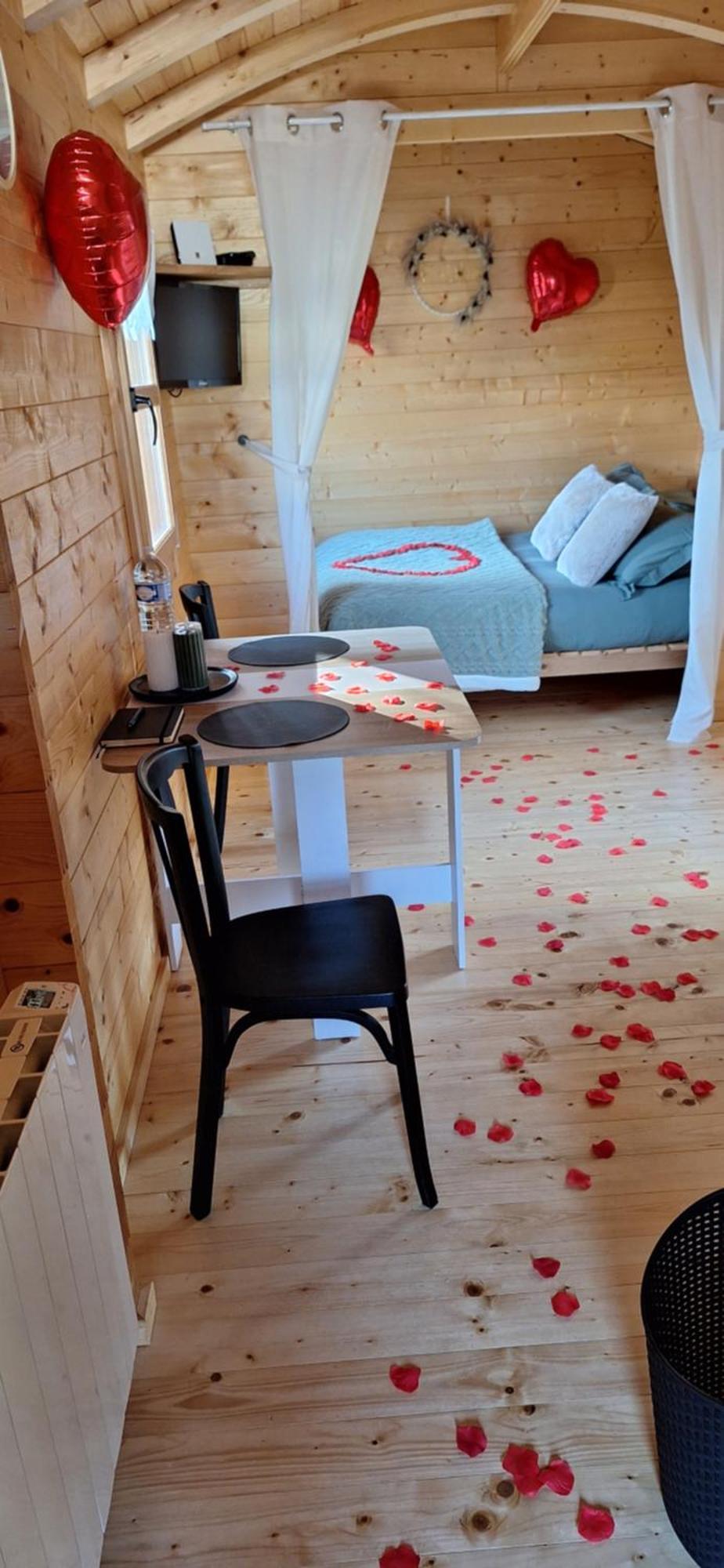 Roulotte La Boheme Est Son Spa En Baie De Somme Arrest Exterior photo